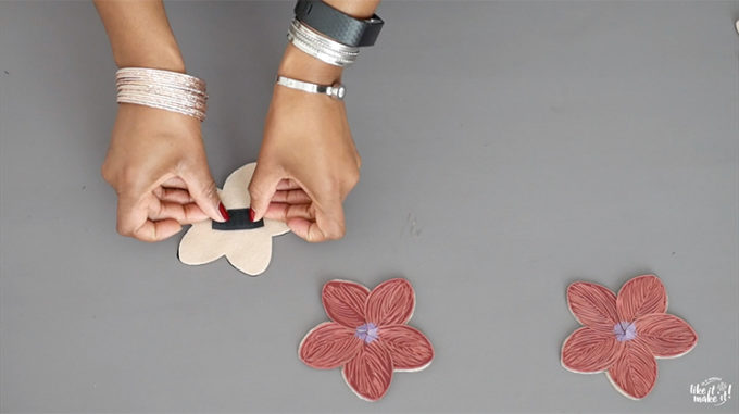 étape pour customiser un haut avec faux cuir