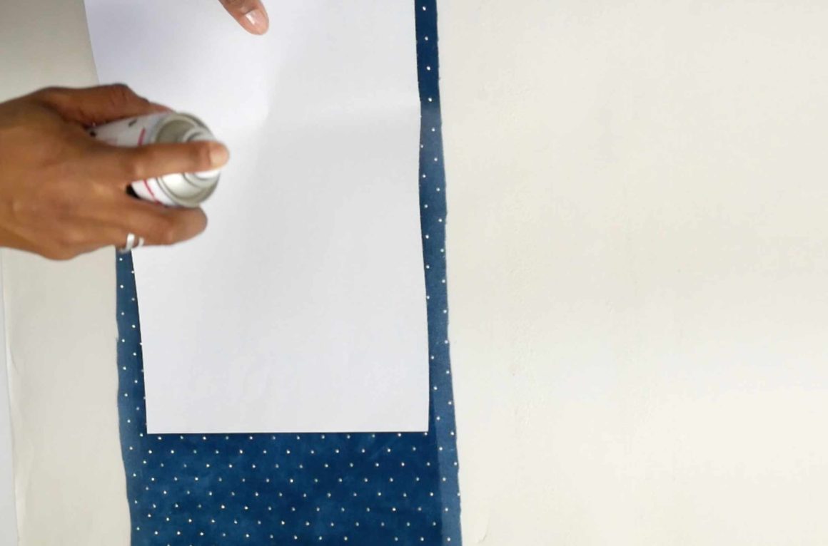 Pulvériser colle spray sur les bords du tissu